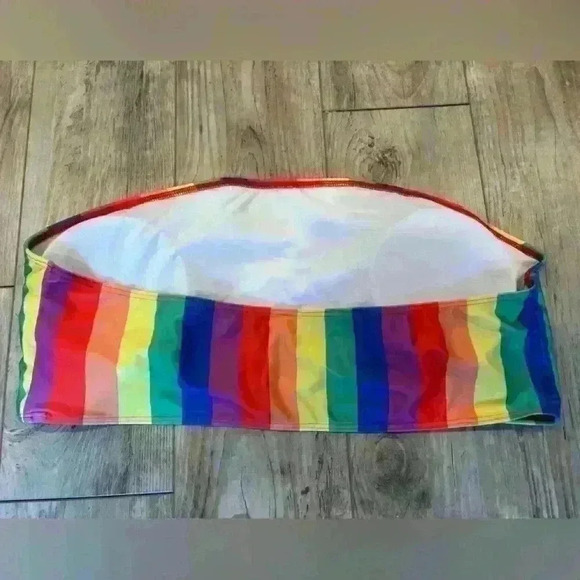 SHEIN curve rainbow pride top size 4XL - Picture 3 of 4